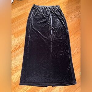 Vintage women’s maxi skirt